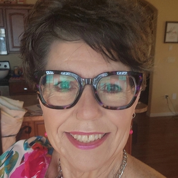 Meet your Posher, Avis a. - Picture 2 of 4